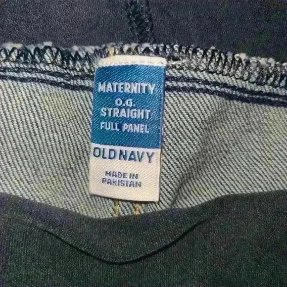 Maternity Denim Shorts - Picture 4 of 4